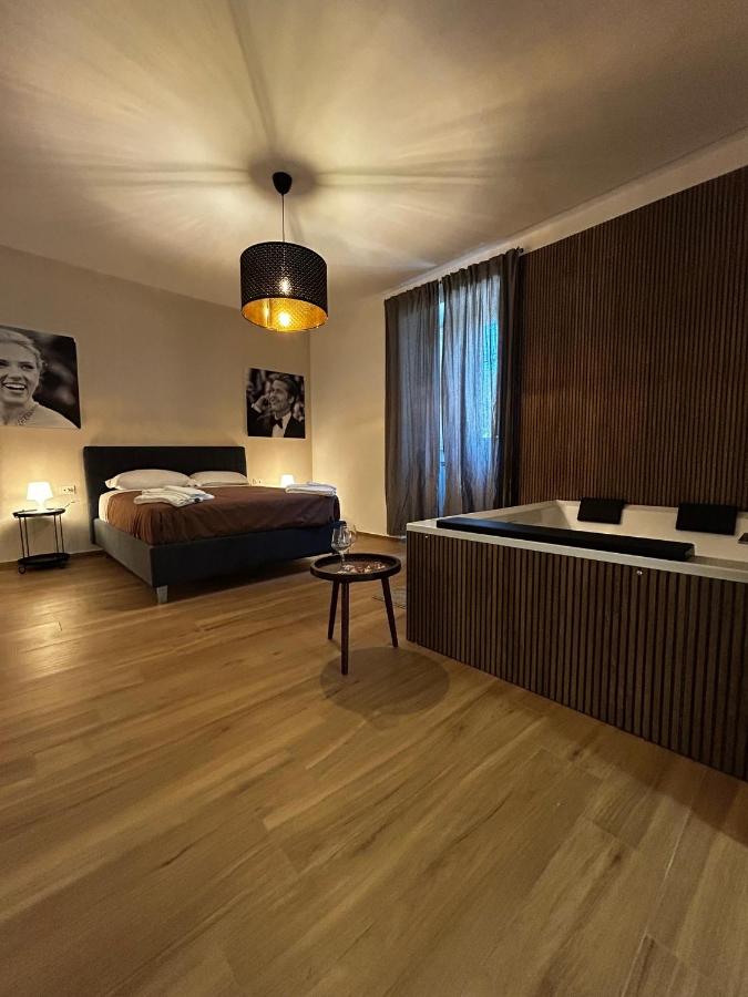 King Suite with Spa Bath