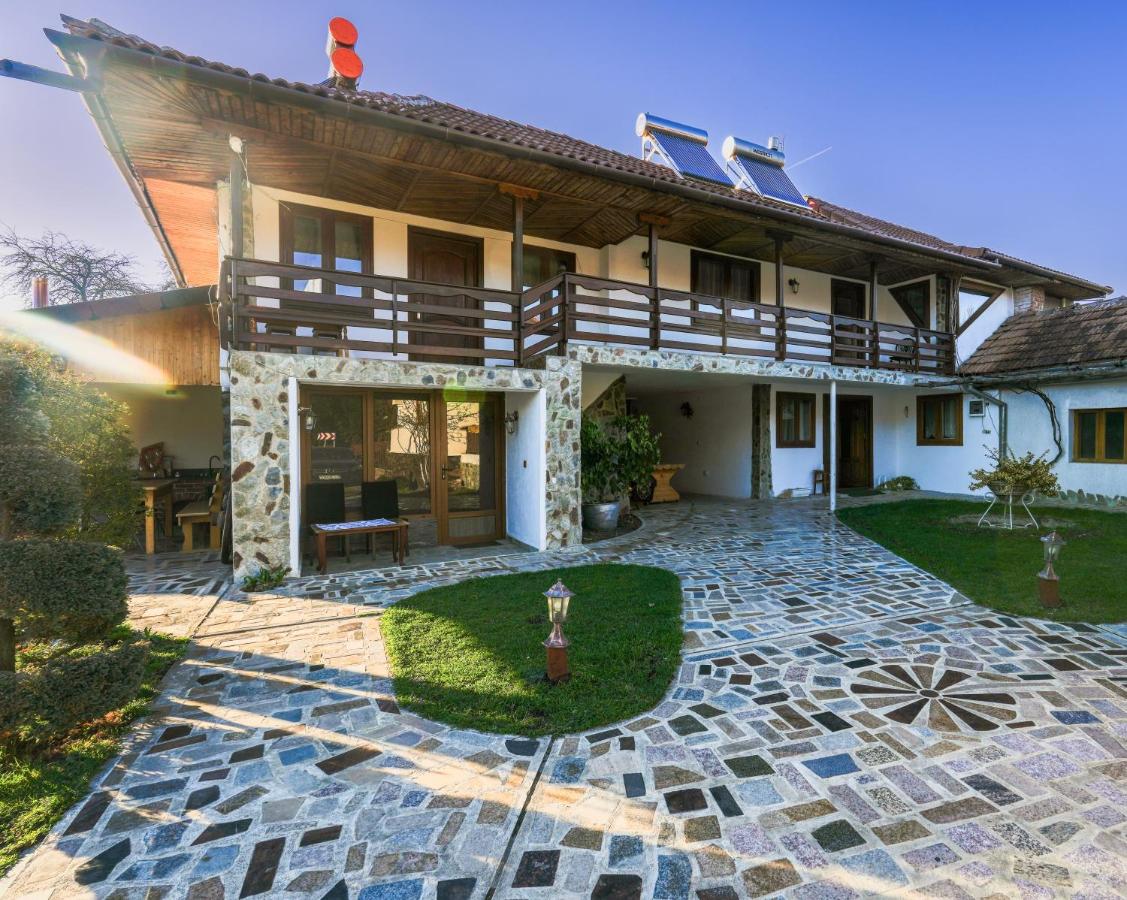 Casa de vacanță Moțata - Ferienwohnung Novaci