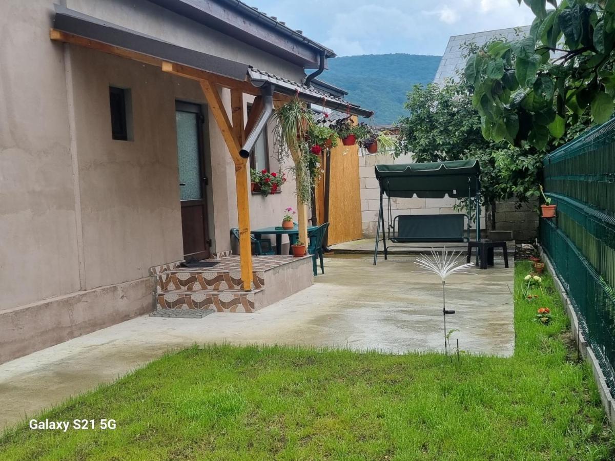 Gabi - B&B Târgu Ocna