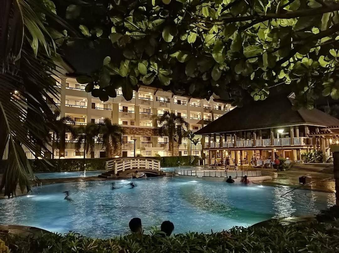 Cozy Condo FREE POOL PASS in Pasig Cainta Rizal - Bed and Breakfast Manilla