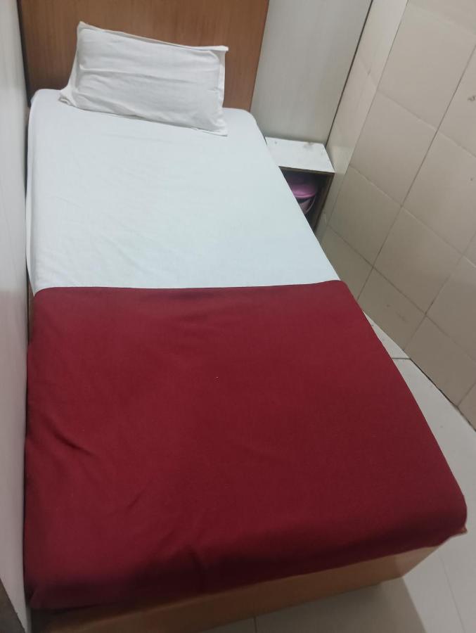 Single Room with Shared Shower and Toilet