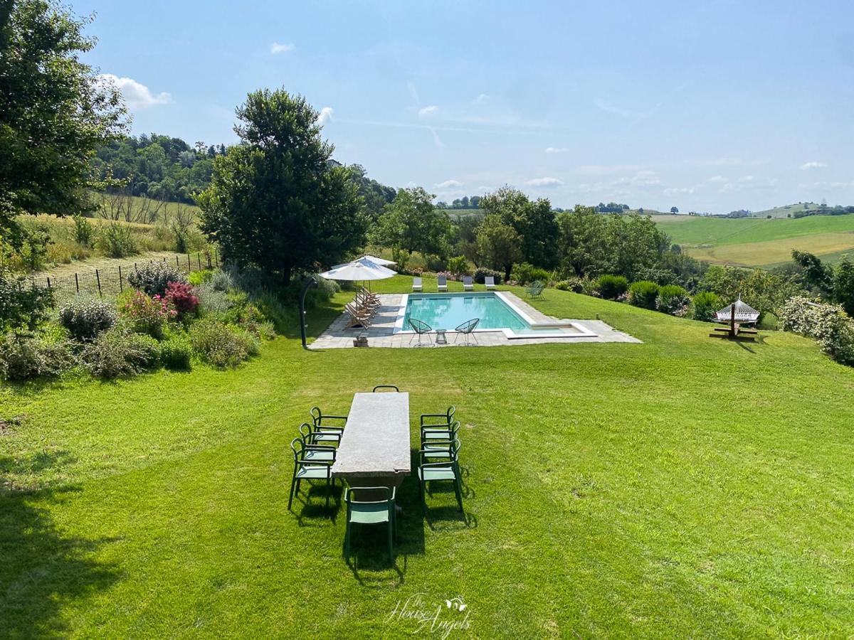Camera Matrimoniale con Vista Piscina