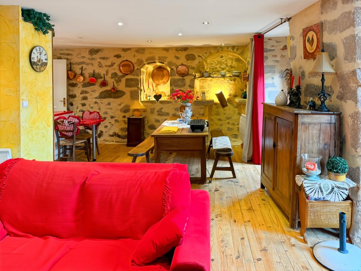 Maison de Village au cœur de Laroquebrou - B&B Laroquebrou
