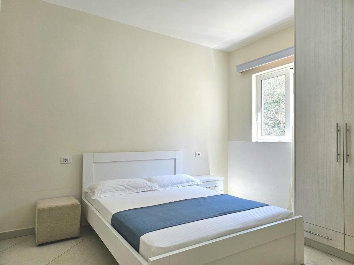 One-Bedroom Apartment with Balcony