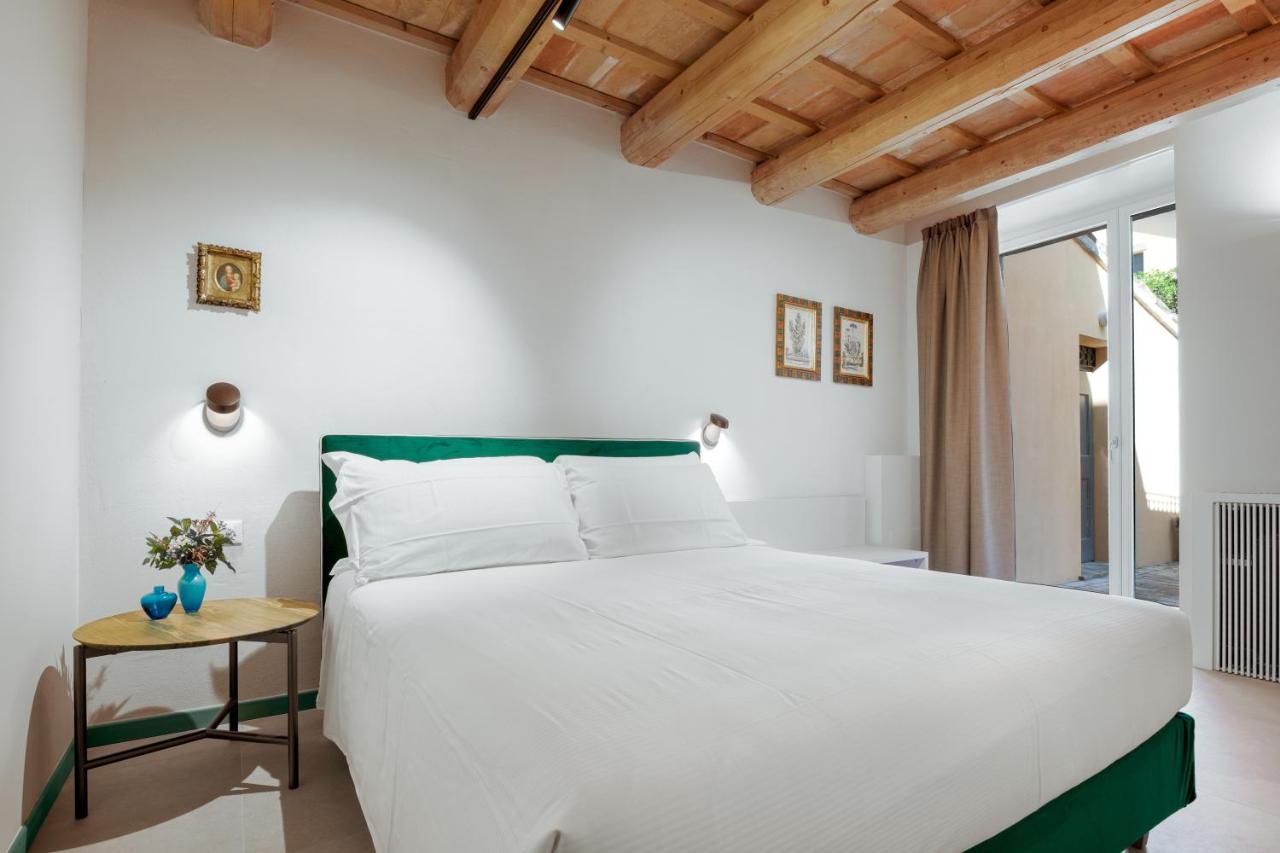 Camera Matrimoniale con Patio