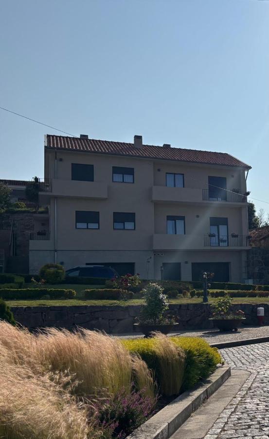 Casa das Eiras, em Cinfães, no Douro - B&B Cinfães