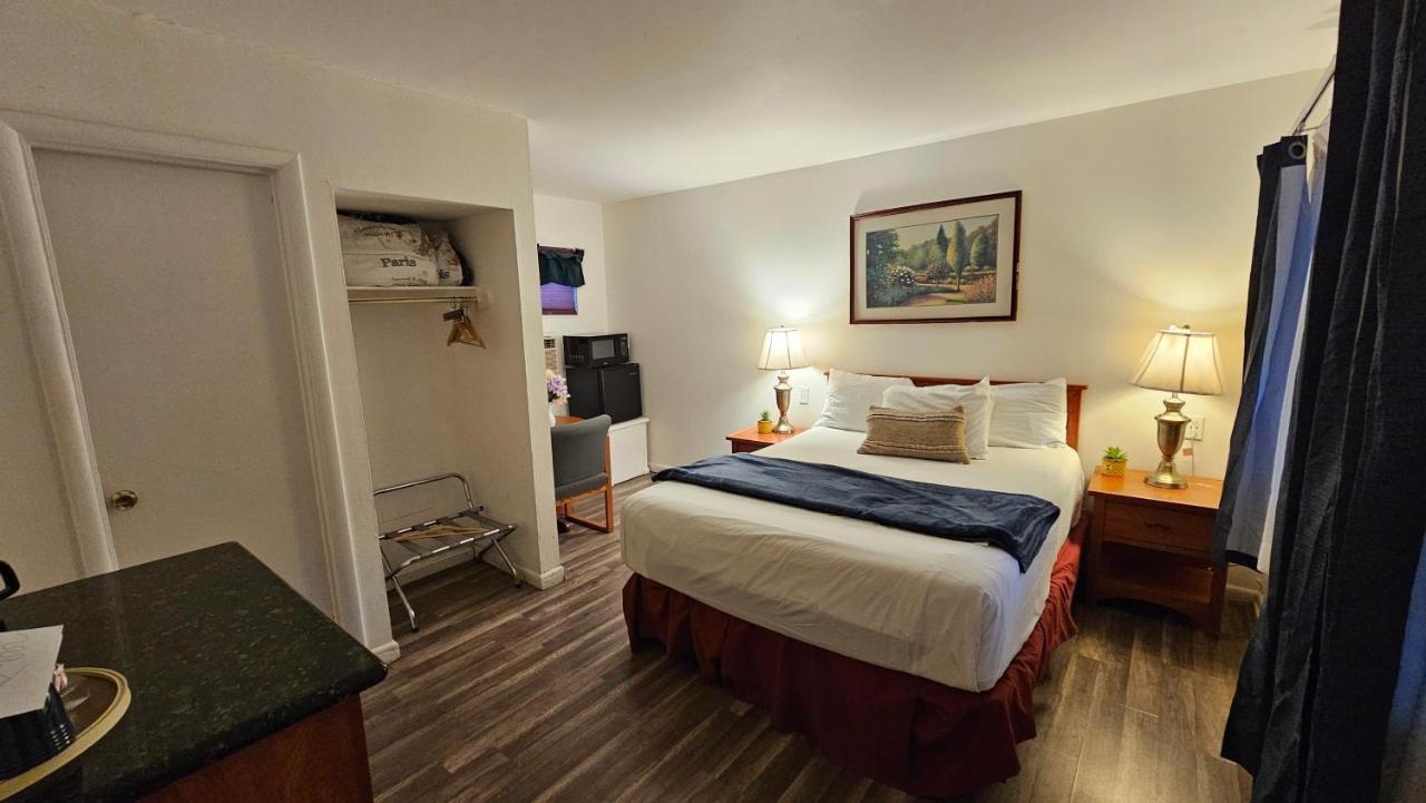 Quadruple Room with Bathroom