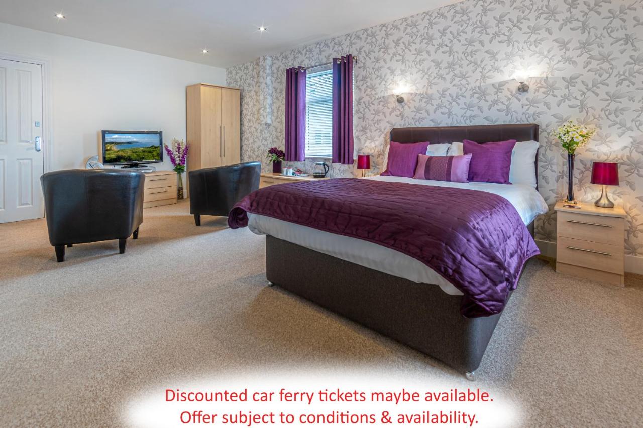 Large Deluxe Double Room with Shower - Room 8