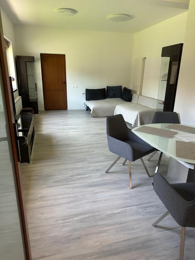 Airport Confort House - B&B
