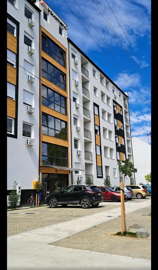 Jacuzzi Life - B&B Subotica