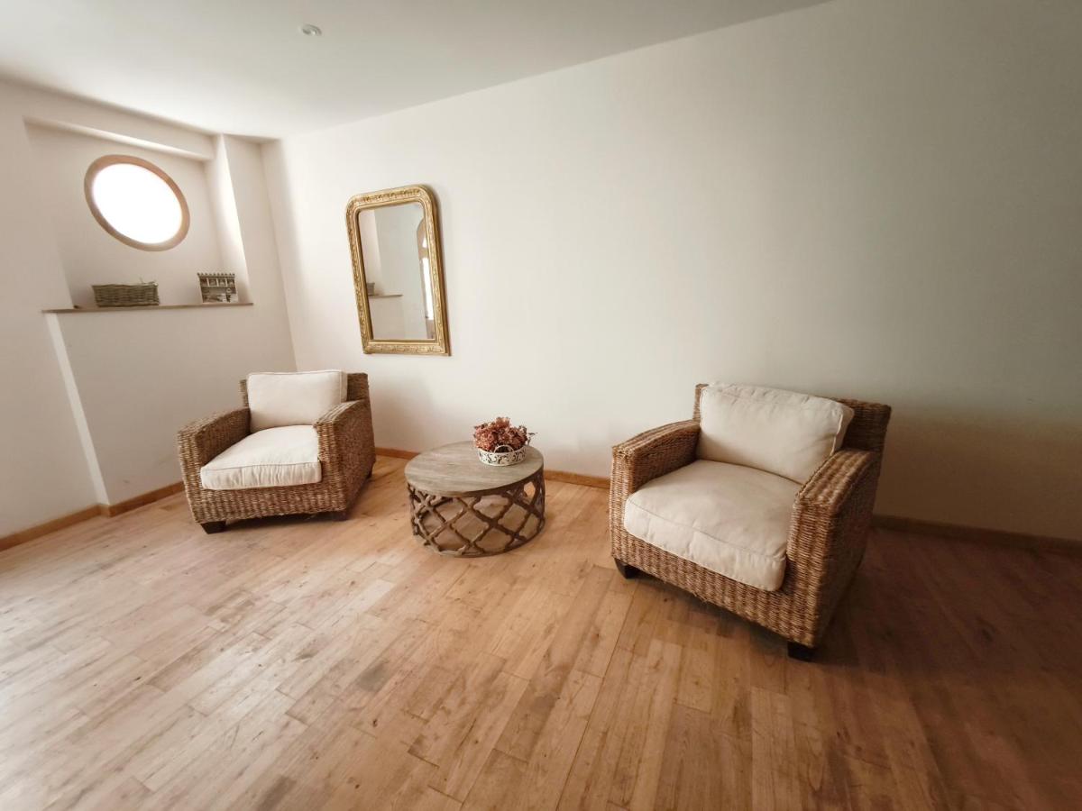 Chambre d'hôtes villa Adoya dans les remparts, piscine, ascenseur - B&B