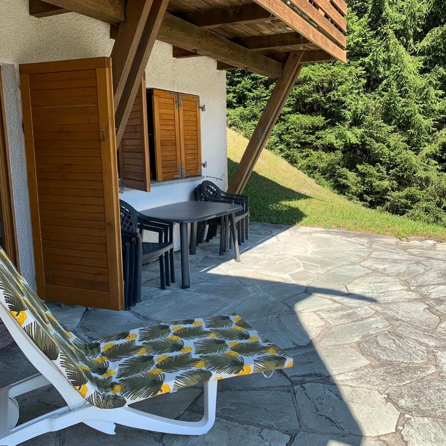Ferienwohnung Laax mit Traumblick, großem Balkon und Terrasse - B&B