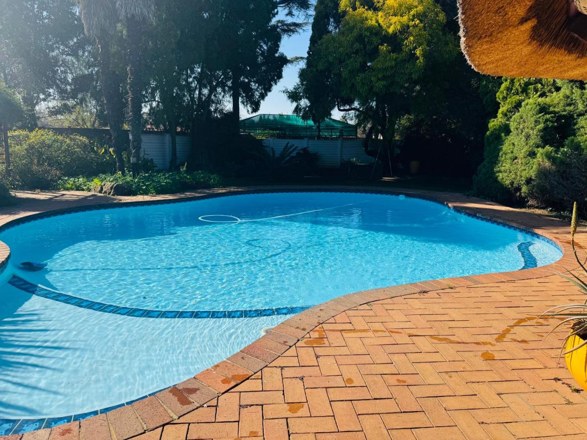 Garden Nest Guest House - Chambres d’hôtes Vanderbijlpark