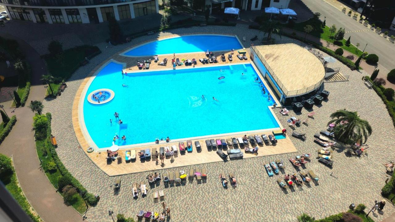 Top Beachfront Apartment - Ferienwohnung Batumi