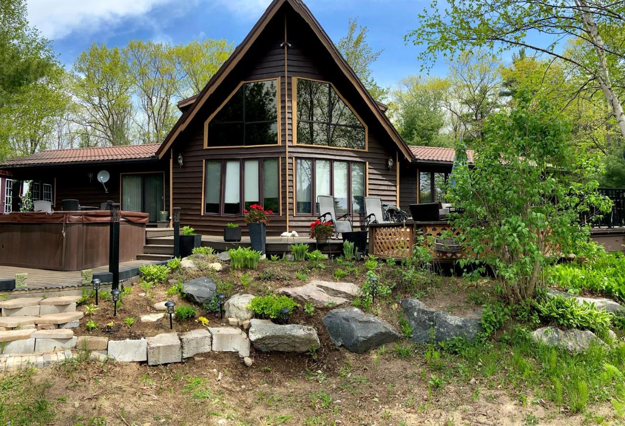 Getaway To Muskoka - B&B