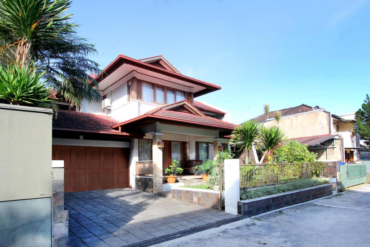 Villa Oma Elly - B&B