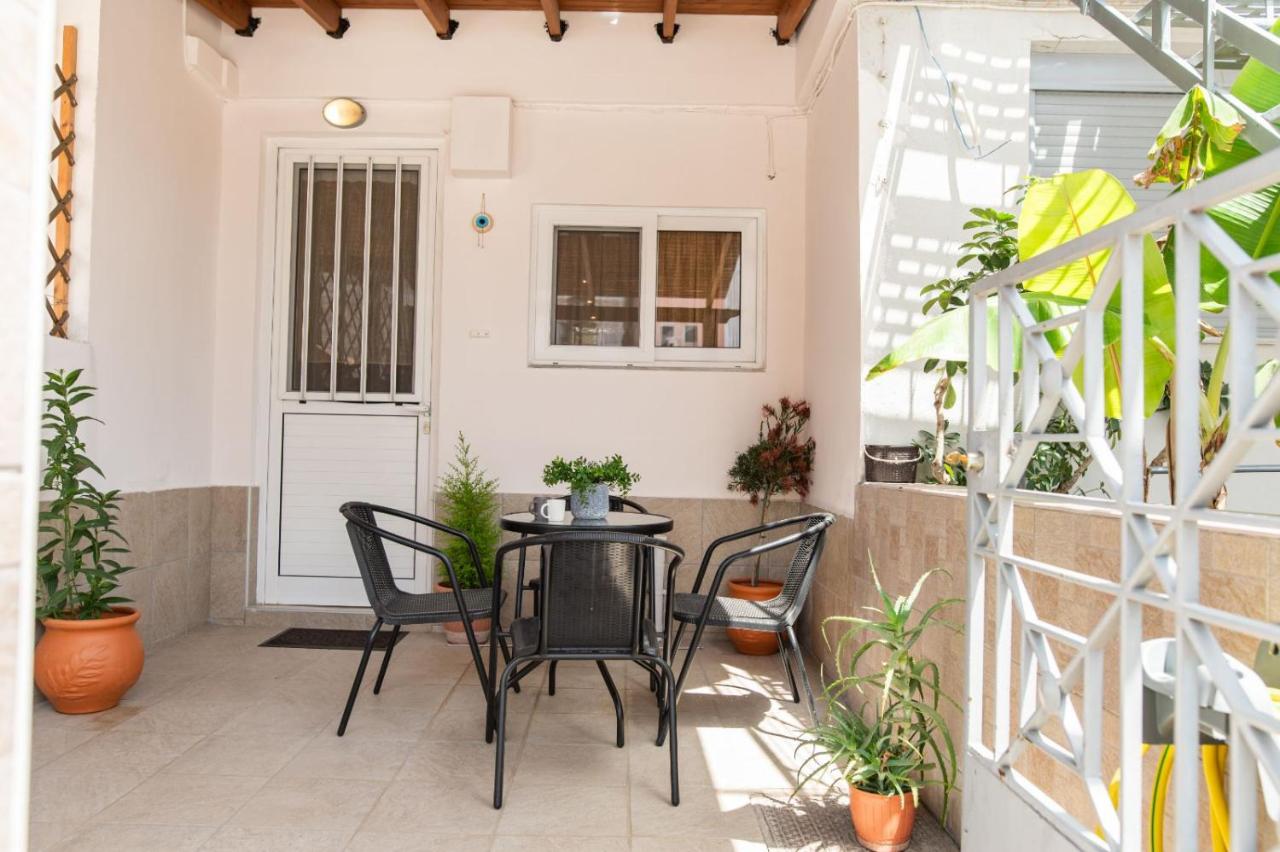 Nerida Beach Apartment - Ferienwohnung Lámpeia