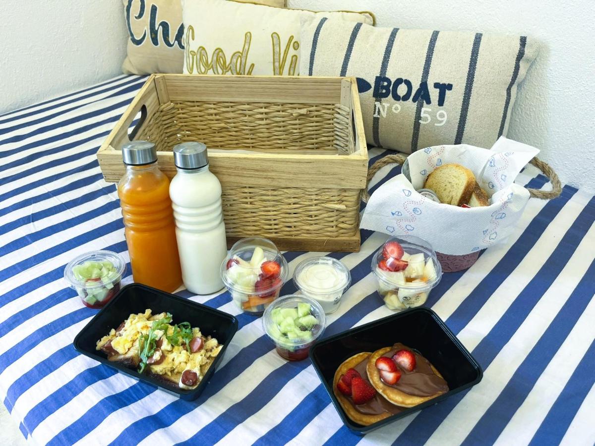 Villa Sertis Santorini - Bed and Breakfast Merovígli