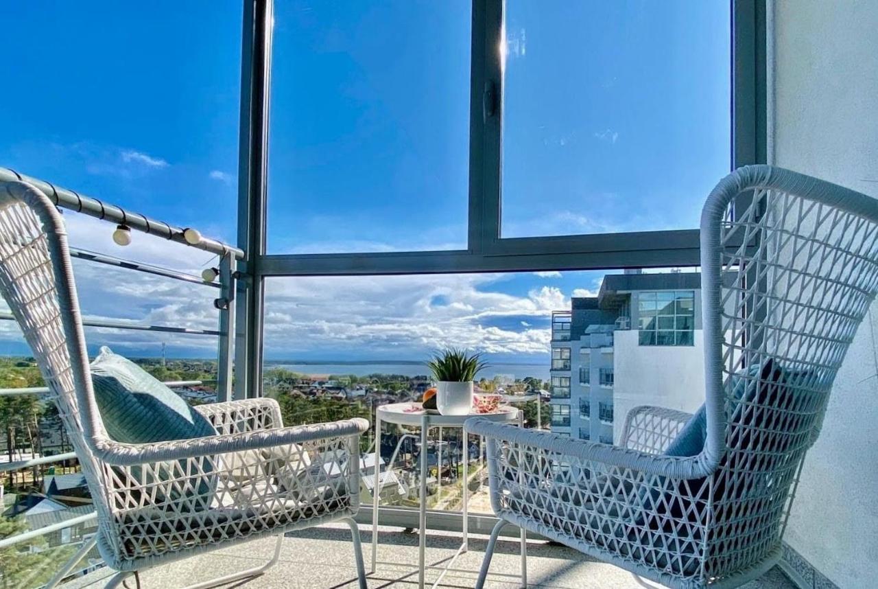 White Suite, 50 meters to beach, 10th floor, beautiful view, Baltic Best - Bed and Breakfast Dziwnówek