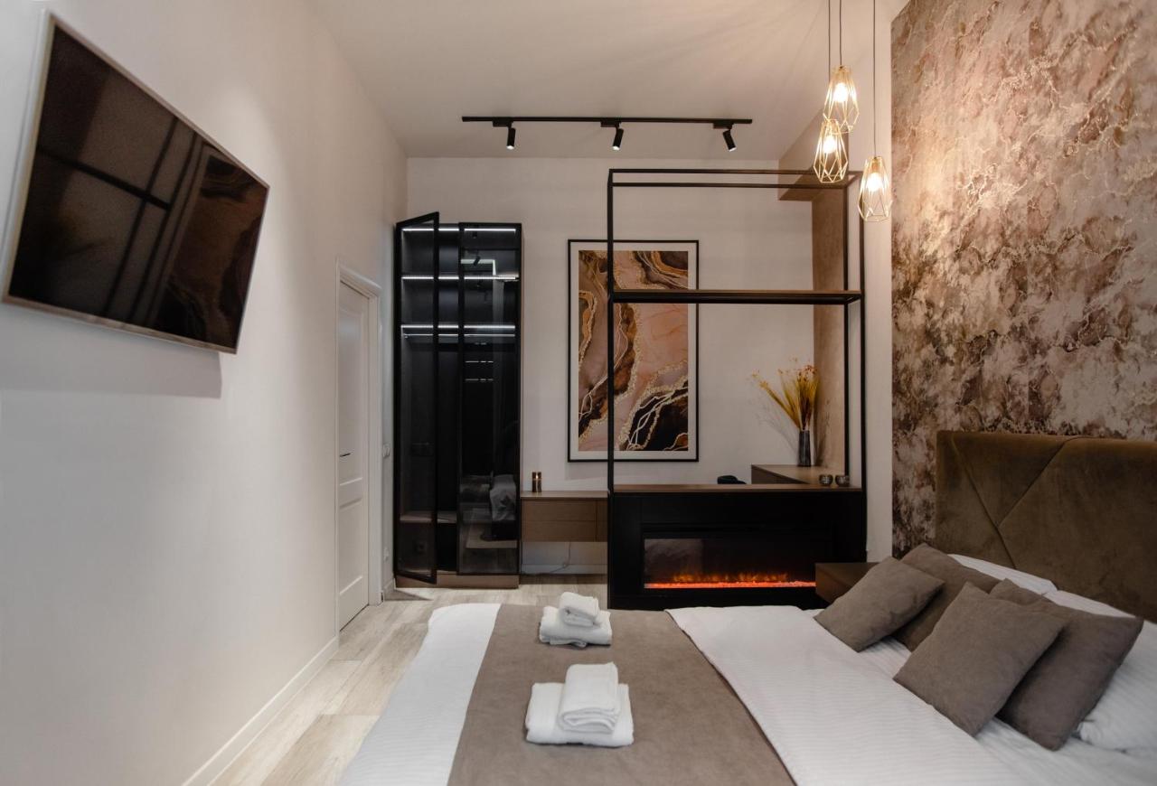 Апартаменти в центрі Львова вул Івана Франка - B&B