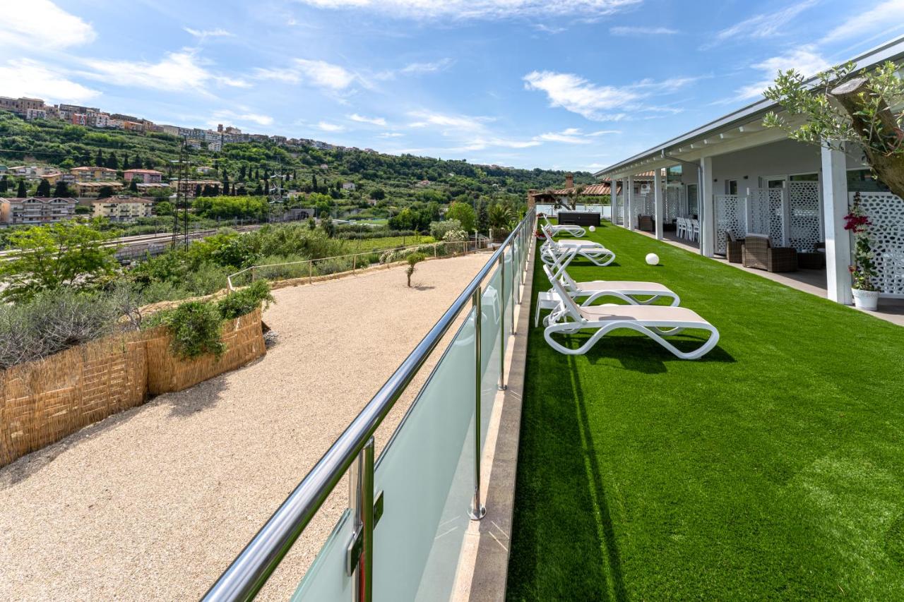 Villa Mary Pool - B&B