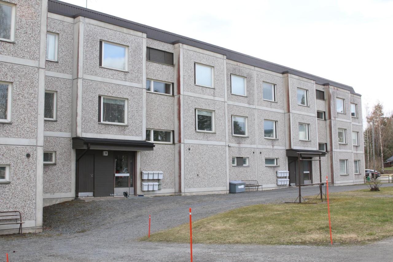 Tilava kt yksiö, lasitettu parveke - B&B