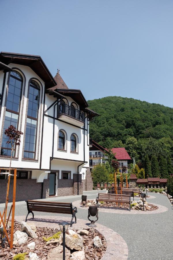 Апартаменти в центрі Шаян - B&B