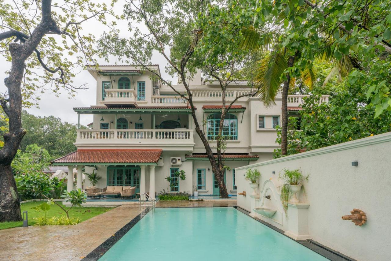 The Heritage Indo-Portuguese Pool Villa Near Popular Beaches - B&B