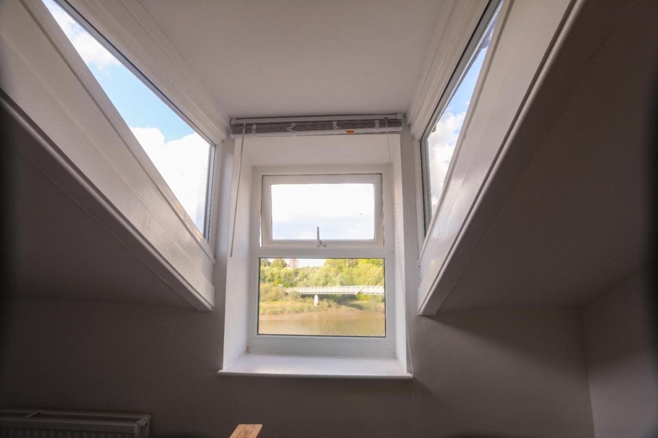 2-Bed Apartment Sleeps 6 8-min walk to Centre - Bed and Breakfast Lancaster