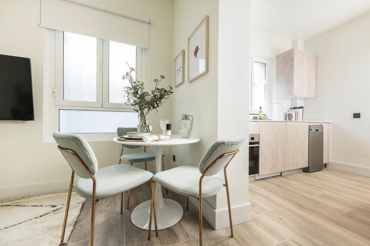 One-Bedroom Apartment with Terrace