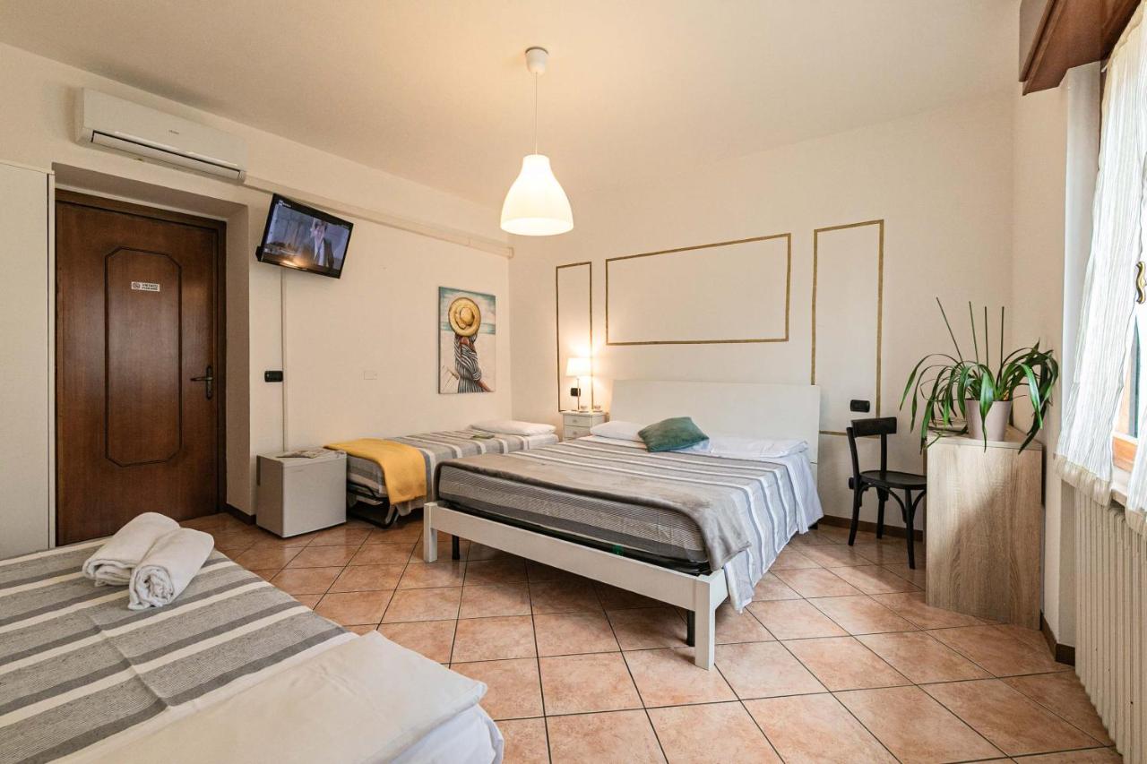 Kamer met Kingsize Bed en Uitzicht op de Tuin