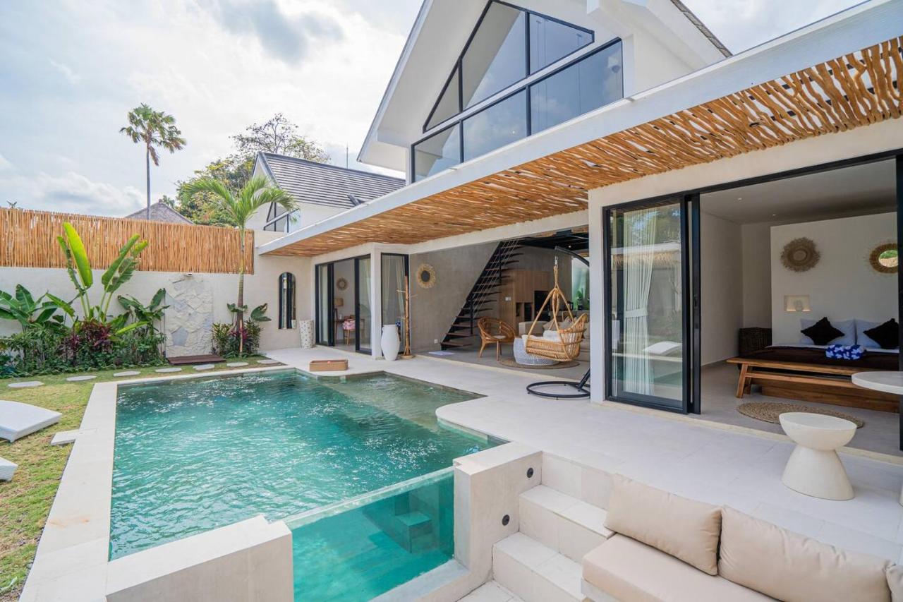 Tropical 3br Escape - Close To The Action - Ferienwohnung Kerobokan
