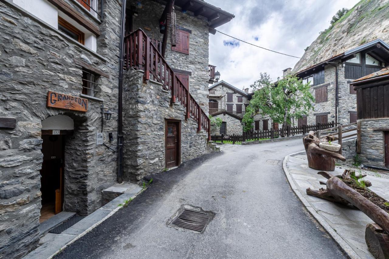 CASA ALPINA - Relax e natura a La Thuile - B&B La Thuile