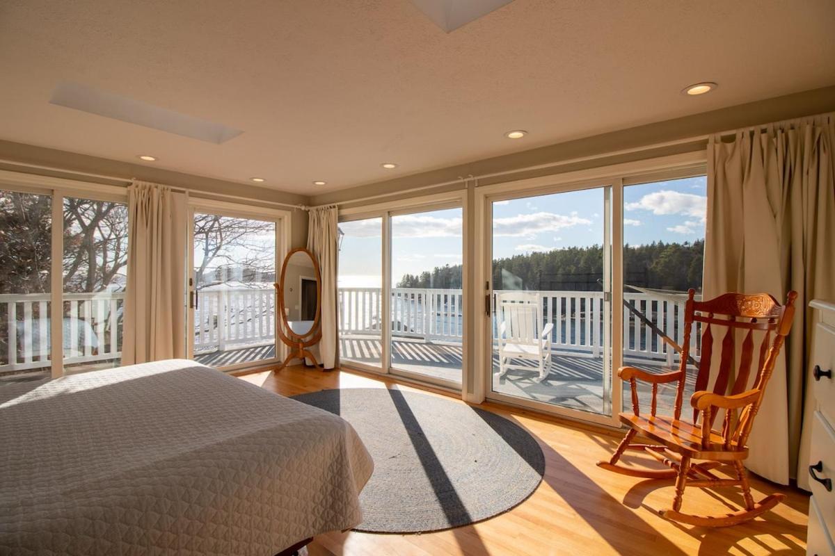 Fantastic Waterfront Views - B&B