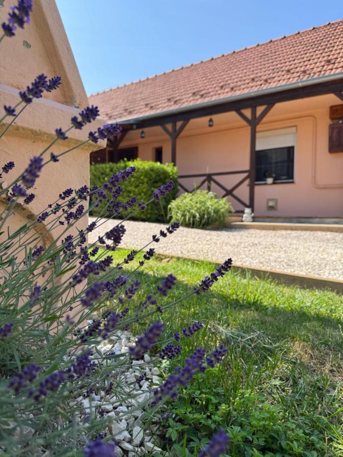 GaLiBa Vendégház - B&B