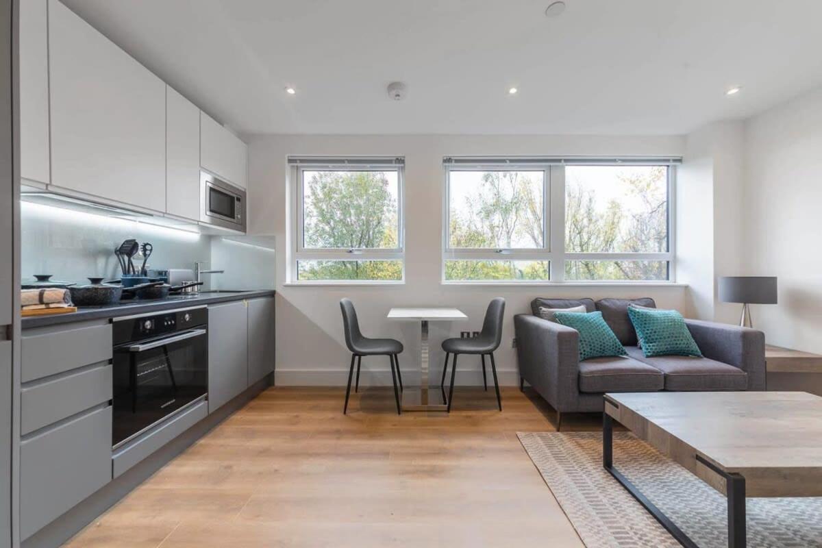 Fabulous Studio Apartment in East Grinstead - B&B
