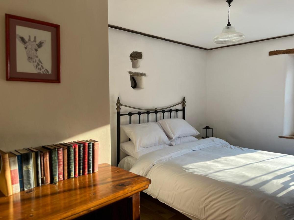 Jackdaw Cottage - B&B