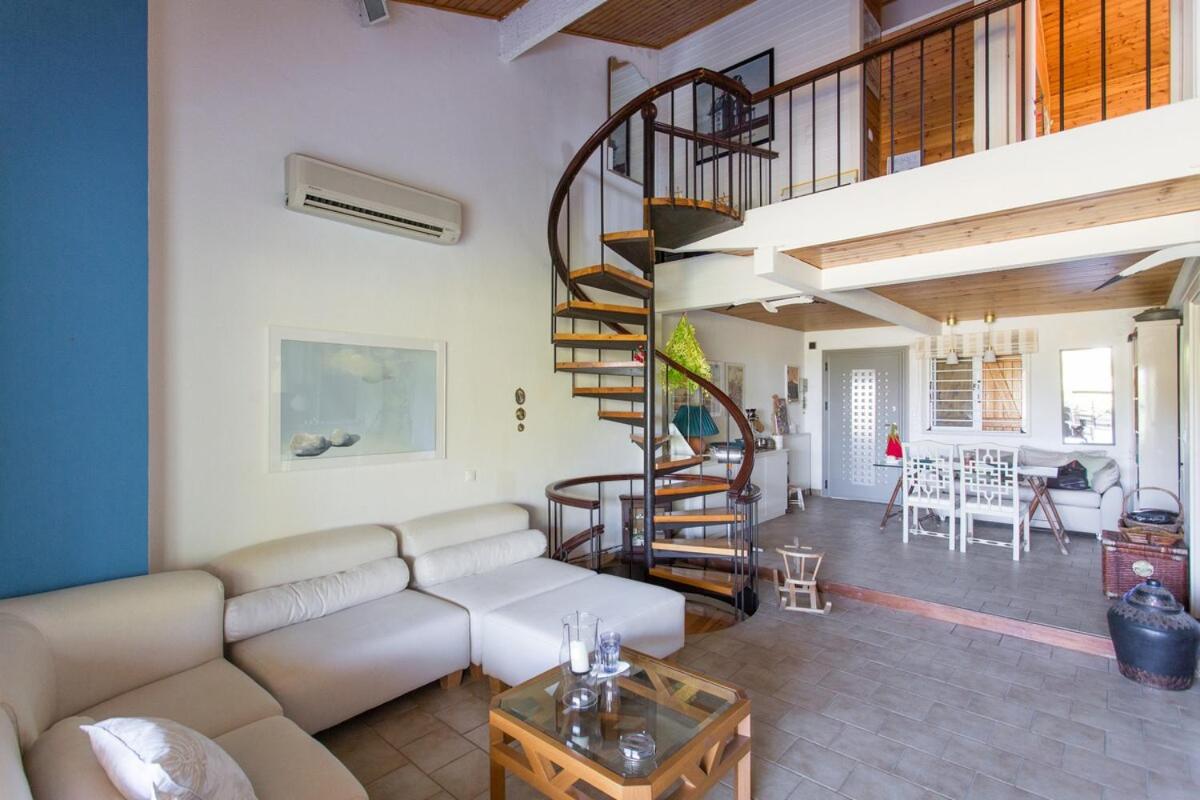Country Residence near the sea-Agrilia-Chalkoutsi - B&B