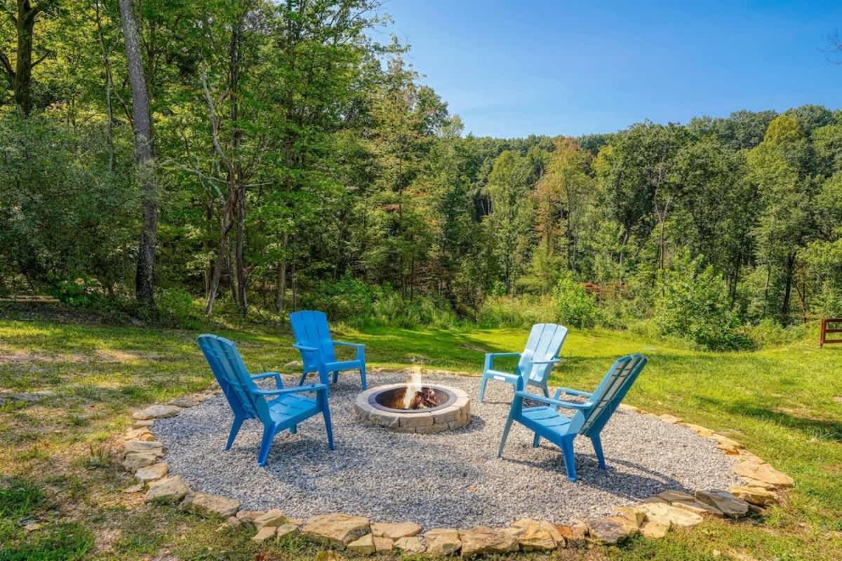 Tranquil Heights Cabin in Hocking Hills - Chambres d’hôtes Ray