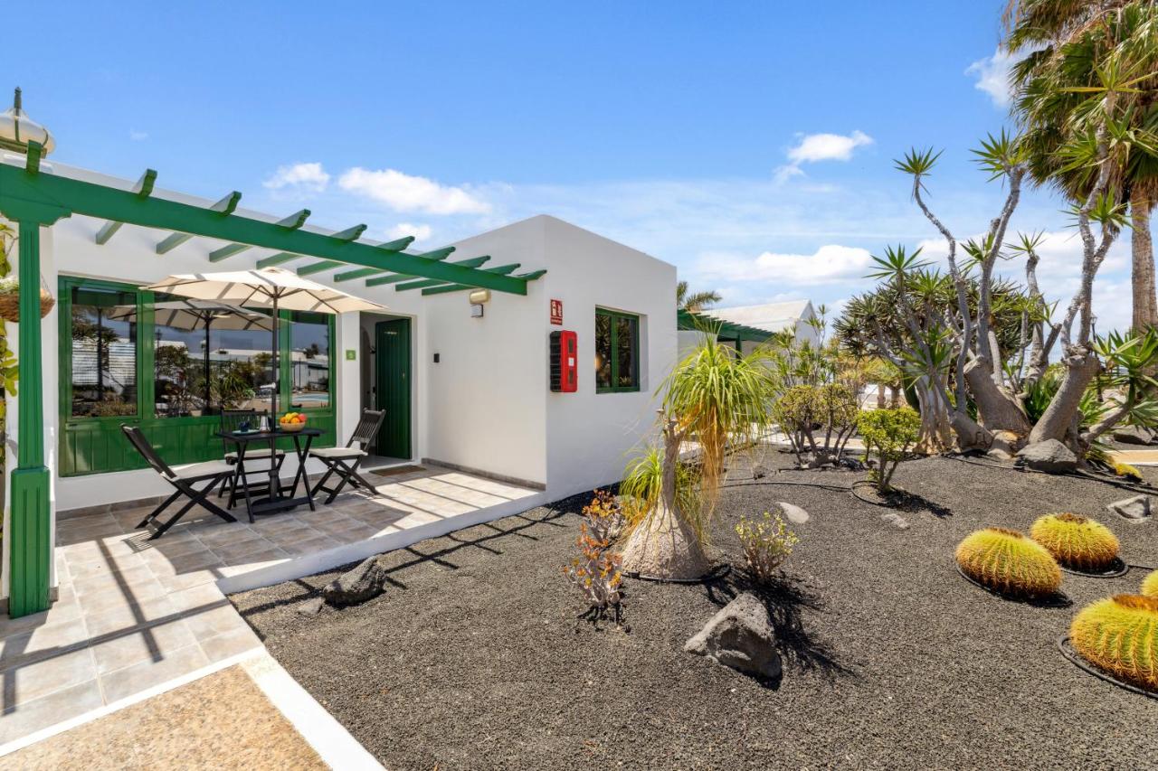 Apartamento BANDAMA nº 5, recién renovado, newly renovated bungalow, Los Pocillos, Tías - Chambres d’hôtes Puerto del Carmen