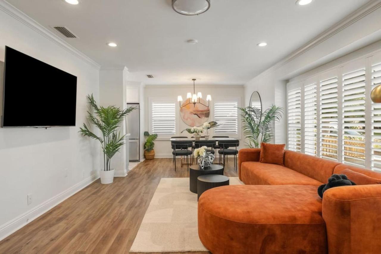 Refreshing Escape- Hot Tub- Games- Sleeps 10 - B&B Long Beach