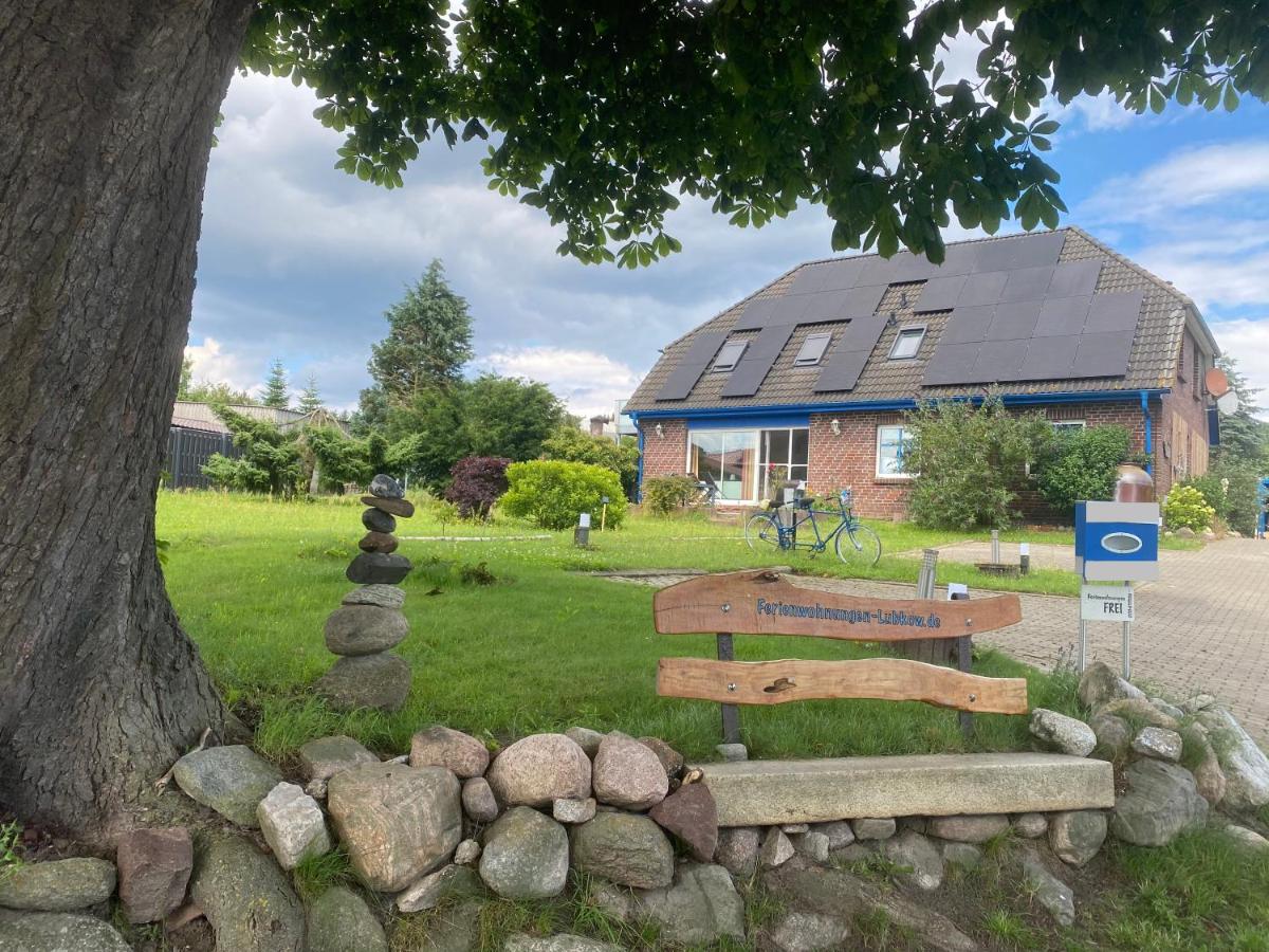 Ferienwohnungen-Lubkow - B&B