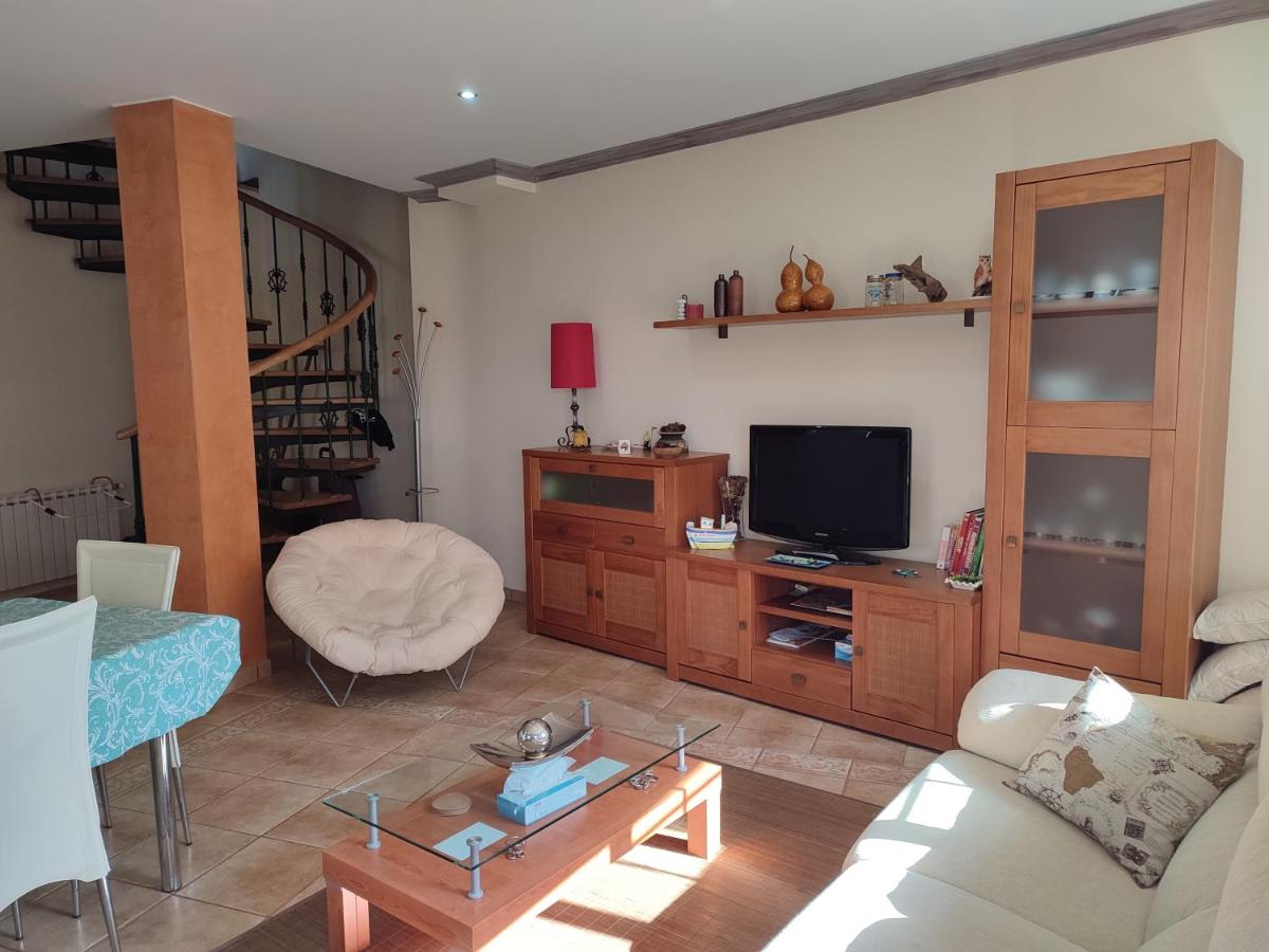 Casa A RODA - Ferienwohnung Salcidos