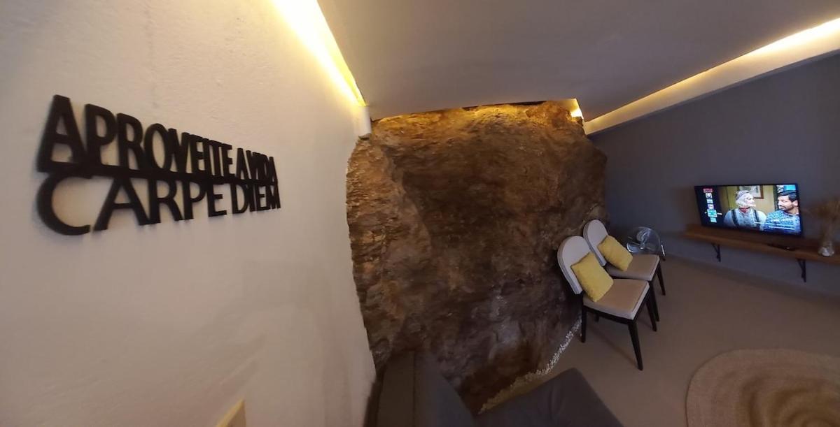 02 Lindo apartamento da pedra com churrasqueira - Chambres d'hôtes São Sebastião