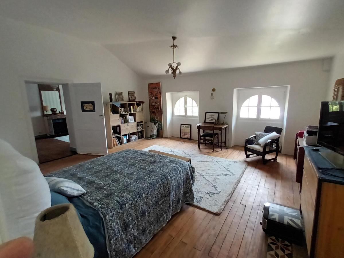 Villa Séquoia - Belle chambre SDB privée et petit salon - B&B