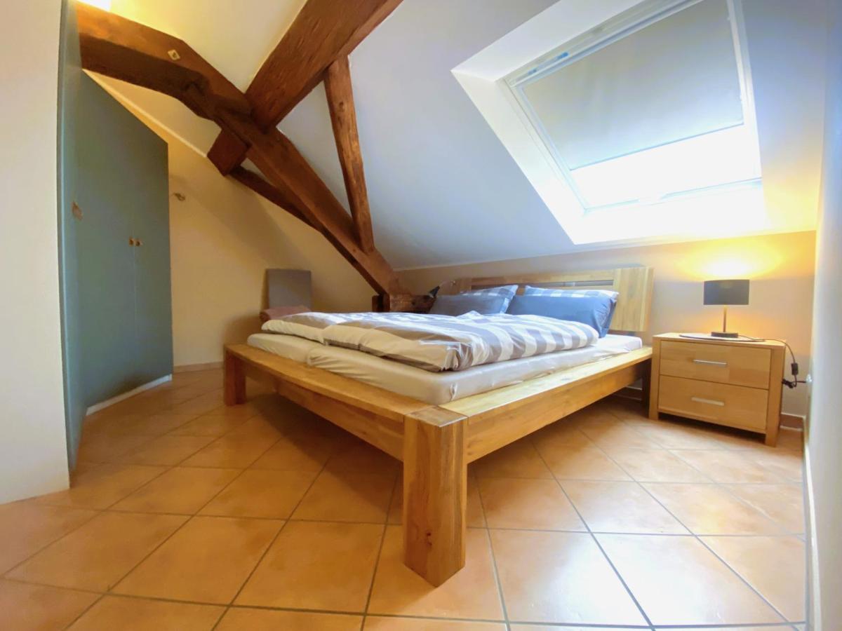 Schloss Butzbach - Bed and Breakfast Butzbach