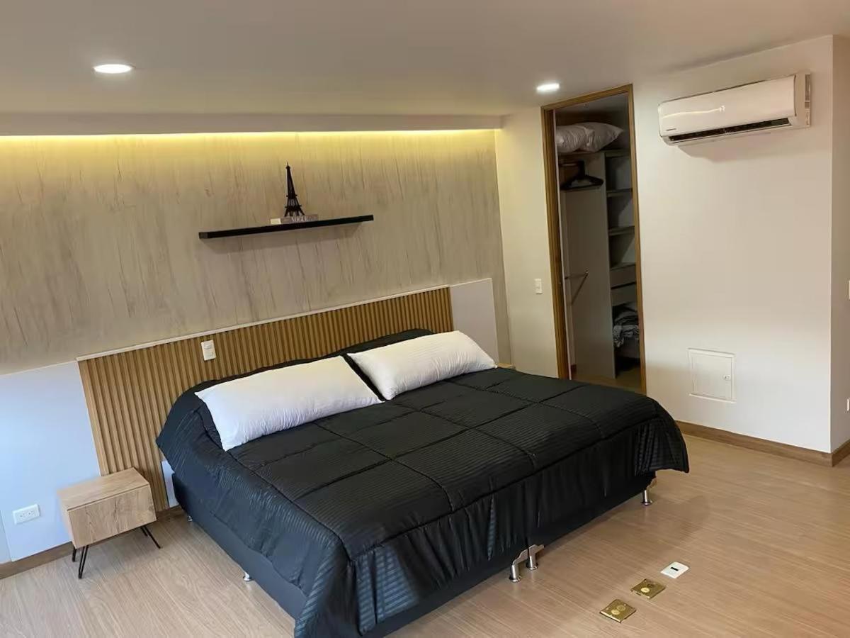 Centro de negocios 3 33 - B&B Medellín