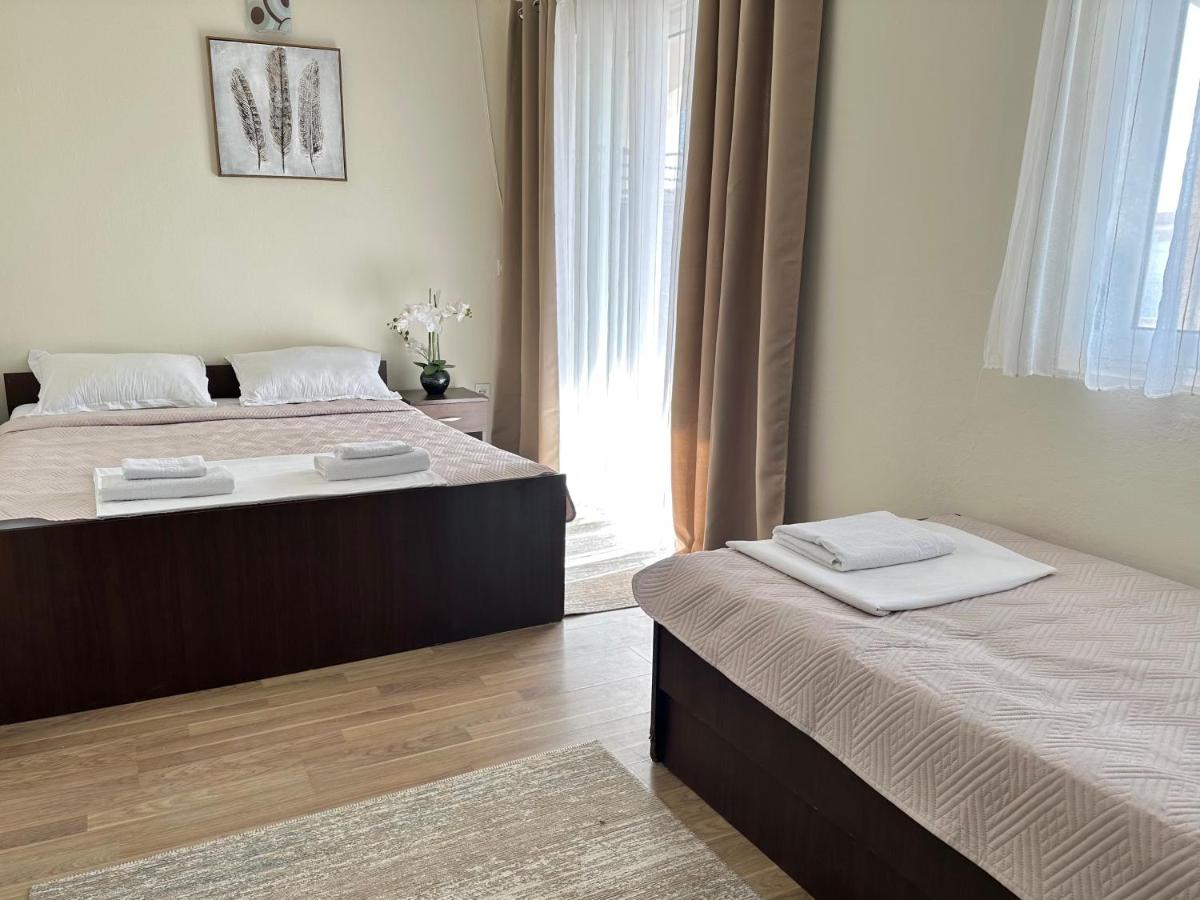 Dreibettzimmer