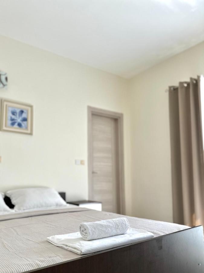 Doppelzimmer mit Balkon