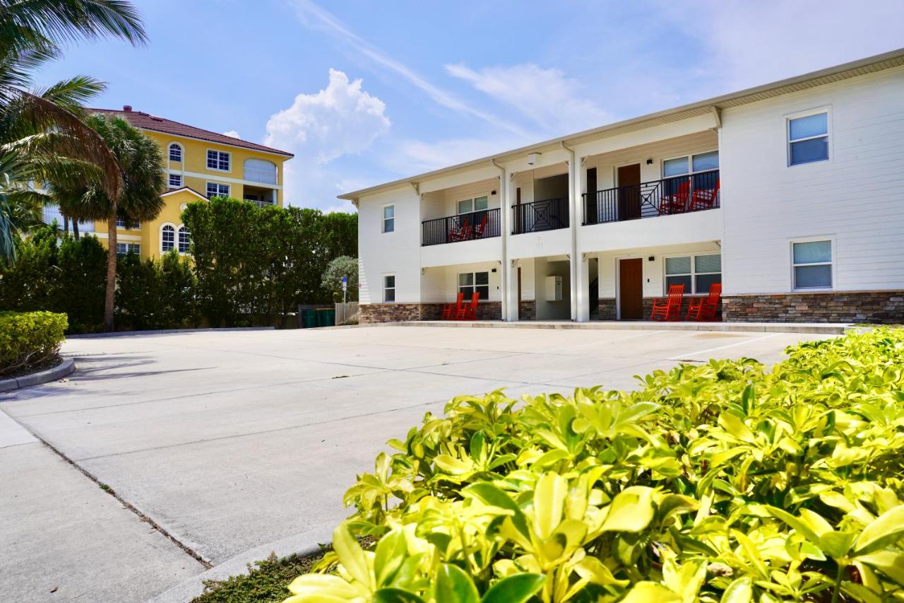 SōLE #3-2BD 2BTH-1250sqft-Riverview-Quite - B&B Cocoa Beach